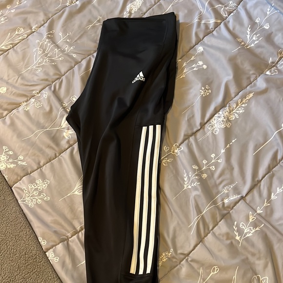 ADIDAS BLACK CLASSIC LEGGING - Picture 3 of 5